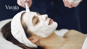 Chăm Sóc Phục Hồi Da Tại Spa